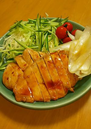 簡単♪鶏胸肉スタミナ照り焼き♪新玉添え-レシピのメイン写真