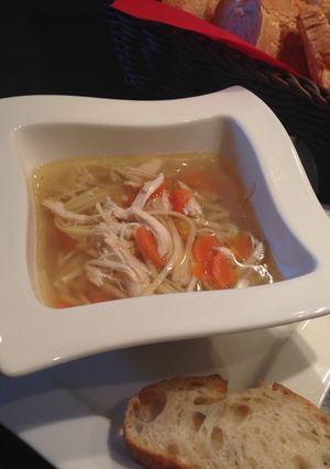 鶏まるごとチキンスープ（ドイツ）-レシピのメイン写真