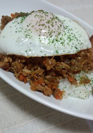 そぼろ丼キーマカレー風♪(´ε` )-レシピのメイン写真