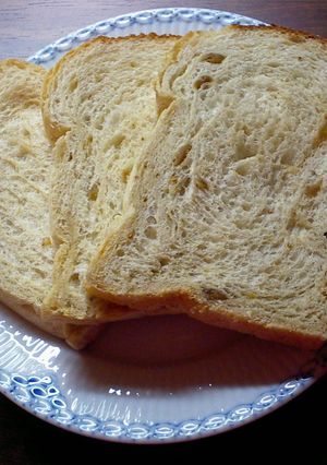 イチジク入り食パン-レシピのメイン写真
