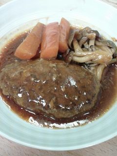 簡単☆お肉ふわふわの煮込みハンバーグ-レシピのメイン写真