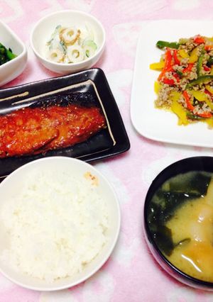 パプリカと合挽肉のマヨ炒め-レシピのメイン写真