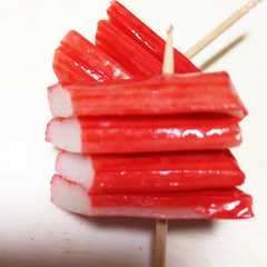 A picture of お弁当の隙間に☆カニカマを添えて♡.