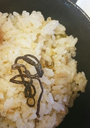 ズボラ女のキヌア、塩昆布ツナ炊き込みご飯-レシピのメイン写真