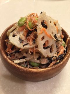 ひじきと蓮根のシャキシャキサラダ-レシピのメイン写真