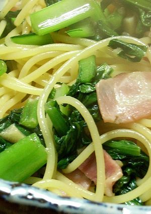 小松菜とベーコンのにんにくパスタ-レシピのメイン写真
