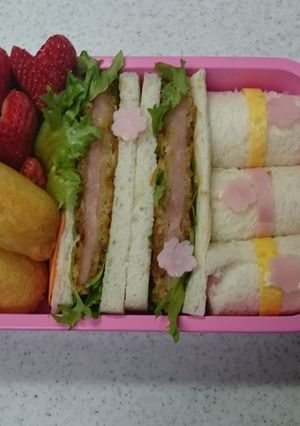 クルクルサンドとハムカツサンド-レシピのメイン写真