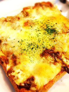 2日目カレーで☆カレーチーズトースト-レシピのメイン写真