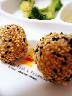 離乳食後期~ゴマ塩おにぎり-レシピのメイン写真