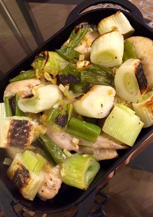 自宅ダッチ！ネギと鶏肉のベイクパン焼き-レシピのメイン写真