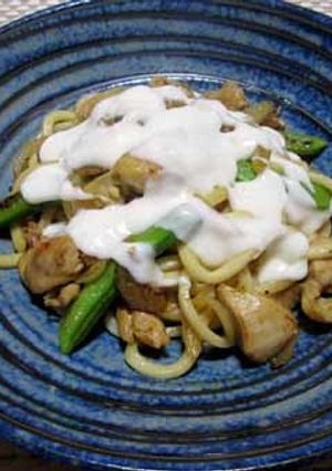 チーズとろ～り♪春野菜とチキンの焼うどん-レシピのメイン写真
