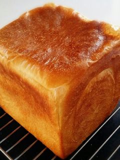 ふんわりしっとり♪低温発酵のミルク食パン-レシピのメイン写真