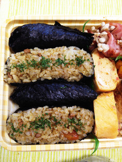 余ったカレーでおにぎらず*お弁当にも-レシピのメイン写真
