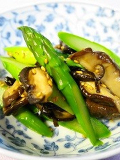 アスパラと炙り椎茸の塩昆布和え-レシピのメイン写真
