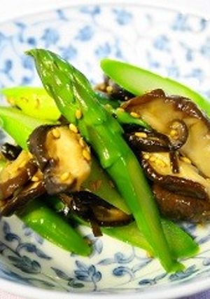 アスパラと炙り椎茸の塩昆布和え-レシピのメイン写真