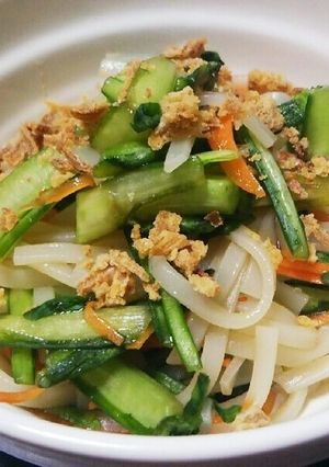春菊とセンレック(米麺）のタイ風サラダ-レシピのメイン写真