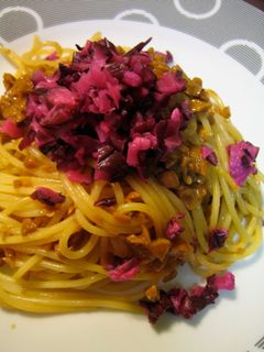 しば漬けを乗せた納豆パスタ-レシピのメイン写真