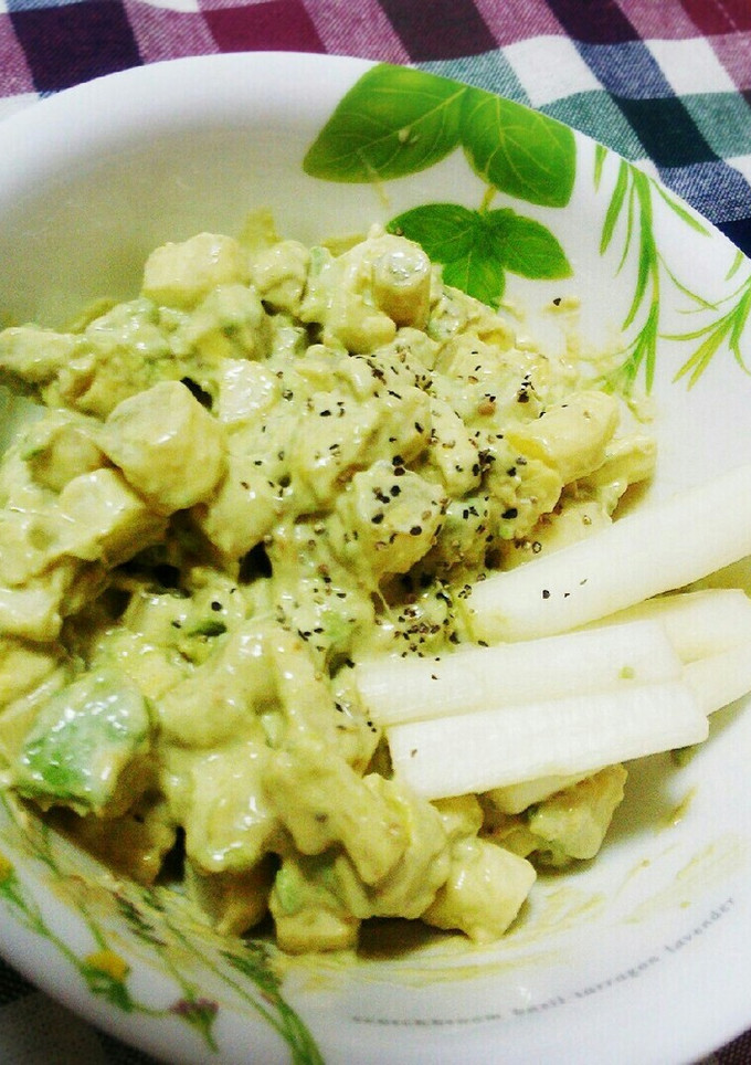 春おかず♪ウドとアボカドのマヨ和え-レシピのメイン写真