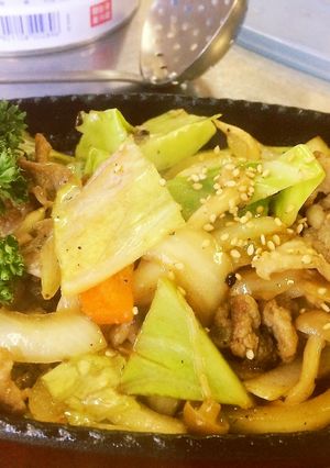 ✨　肉野菜バター醤油炒めの鉄板焼き　✨-レシピのメイン写真