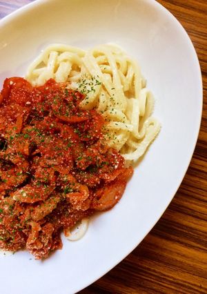 洋食屋風肉めん♪冷凍うどんでハヤシうどん-レシピのメイン写真