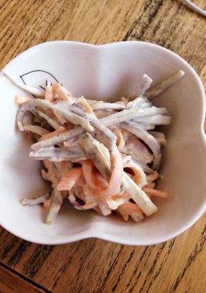 一味違うゴボウサラダ-レシピのメイン写真