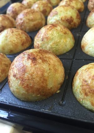 洋風たこ焼き ベルキューブとウインナー-レシピのメイン写真