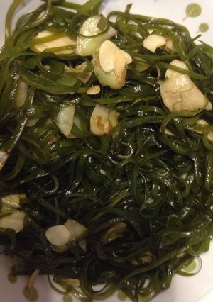 節約に！大根の皮とコブの炒め物-レシピのメイン写真