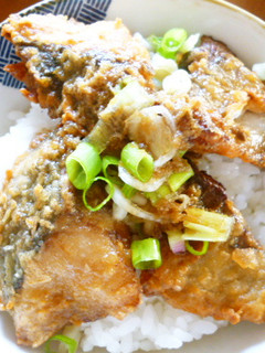 濃いめの味とタレでご飯が進む♡我家の鯵丼-レシピのメイン写真