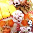 ハムとレタスで可愛いお花♡キャラ弁にも♬