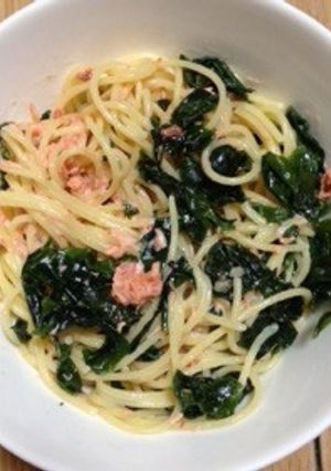 ワカメと鮭フレークパスタ-レシピのメイン写真
