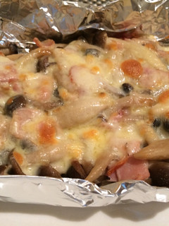 シメジとベーコンにチーズをのせて-レシピのメイン写真