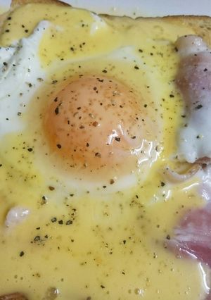 簡単！エッグベネディクト食パンバージョン-レシピのメイン写真
