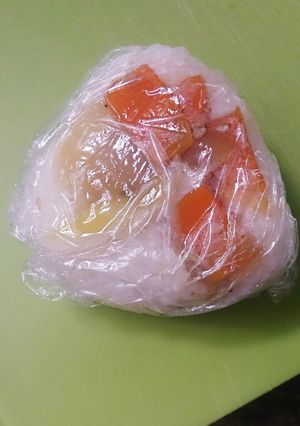 おにぎりメモ*にんじん玉ねぎきんぴら-レシピのメイン写真
