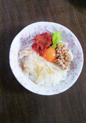 新玉ねぎとキムチのぶっかけうどん-レシピのメイン写真