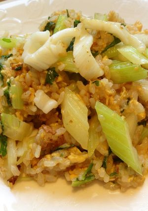 セロリ大量消費！イカとセロリの炒飯☆-レシピのメイン写真