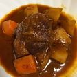 豚すね肉の赤ワイン煮込み