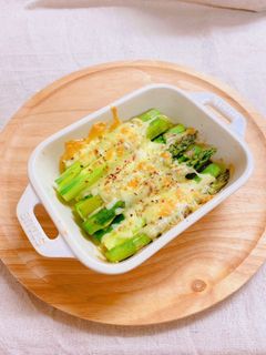 簡単!美味しい♪アスパラのチーズ焼き-レシピのメイン写真