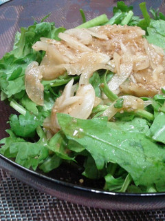 激ウマ菊菜のサラダ+たまねぎドレッシング-レシピのメイン写真