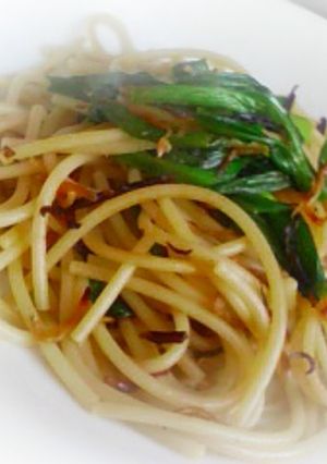 麺つゆでカリカリじゃこニラスパゲティー♪-レシピのメイン写真