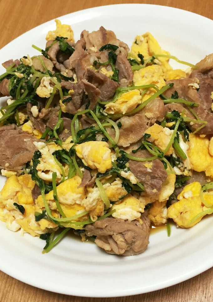 豚肉と豆苗のオイスター炒め-レシピのメイン写真