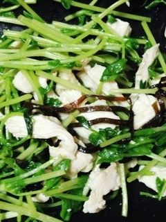 超簡単☆鶏胸肉と豆苗の塩こんぶ和え-レシピのメイン写真