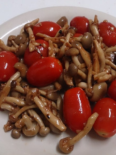トマトときのこの炒め物-レシピのメイン写真