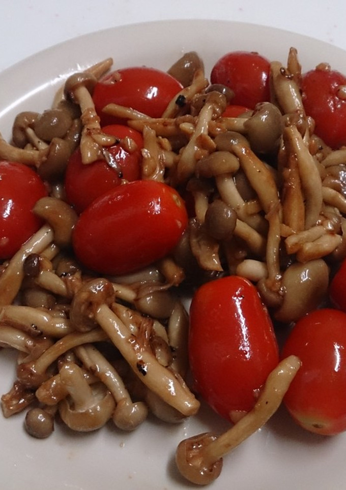 トマトときのこの炒め物-レシピのメイン写真