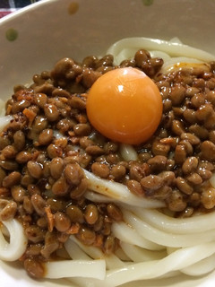 うま辛!食べるラー油で納豆冷うどん-レシピのメイン写真