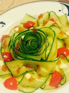 きゅうり1本で!華やかリボンサラダ-レシピのメイン写真