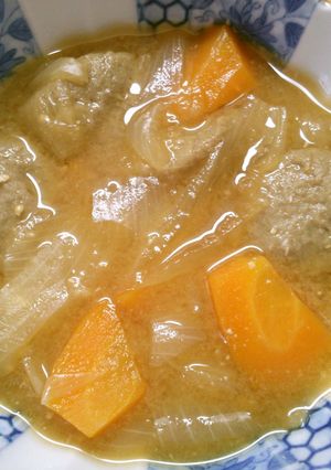 つみれ　玉ねぎ　人参の　簡単！味噌煮込み-レシピのメイン写真