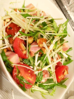 めちゃ美味しい!水菜のシャキシャキサラダ-レシピのメイン写真