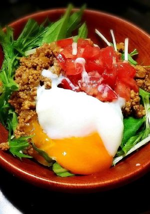 温泉卵のせなんちゃってタコライス-レシピのメイン写真