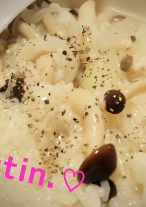 簡単!!鶏ガラスープの元で大人ﾘｿﾞﾂﾄ-レシピのメイン写真