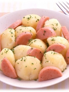 新じゃがとポークソーセージの簡単サラダ-レシピのメイン写真